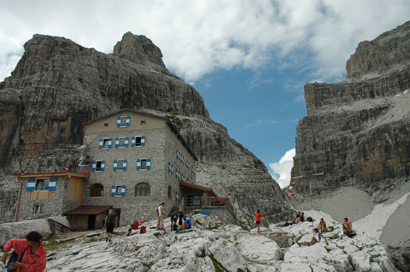 rifugio pedrotti-tosa